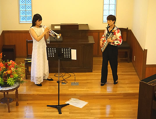 教会画像01　チャリティーコンサート／スマホ