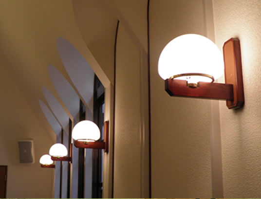 教会画像02　会堂照明／スマホ