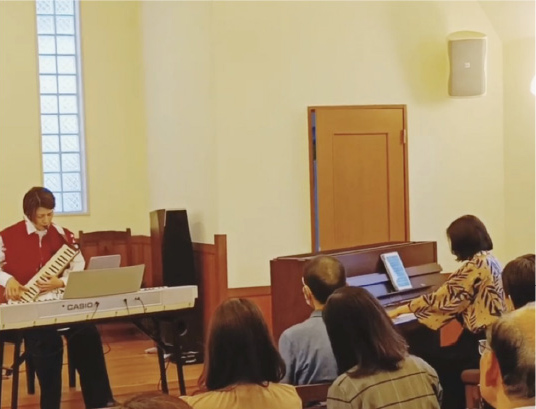 教会画像04　琵琶コンサート／スマホ